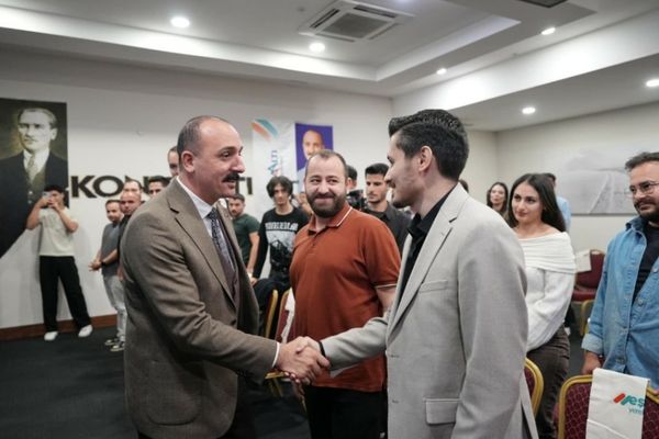Konyaaltı’nda gençler Medeni Kanun’un 100’üncü yılını konuştu<