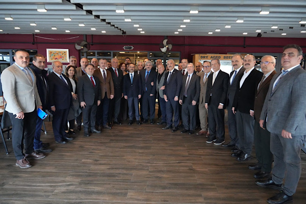 Vali Aktaş, iş dünyası temsilcileriyle bir araya geldi