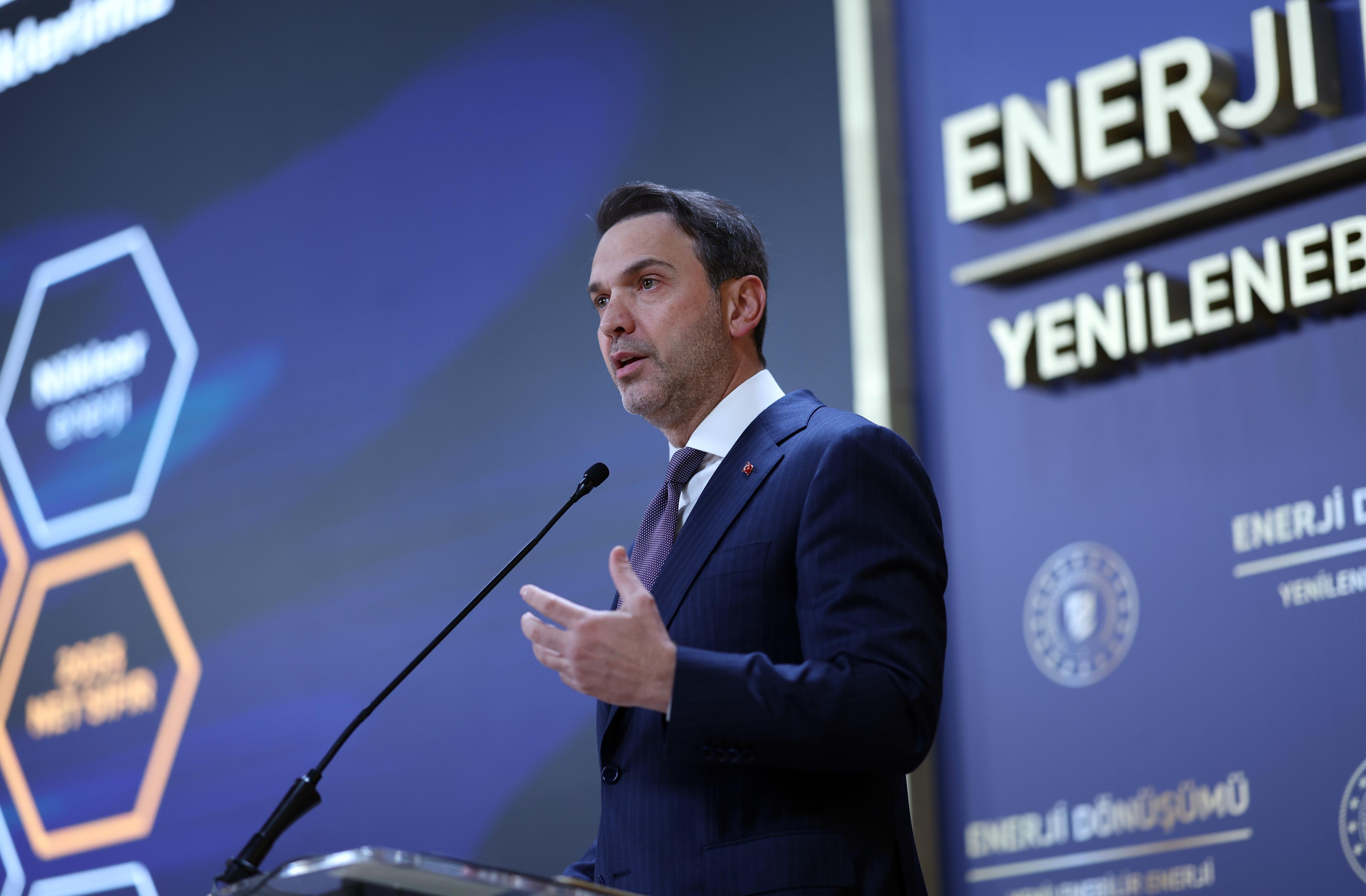 Bayraktar, KKTC Temsilciliği’ni ziyaret etti <