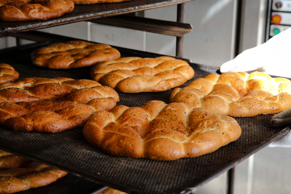 Ankara Mobil Ekmek Fırını sıcak pide satışına başladı<