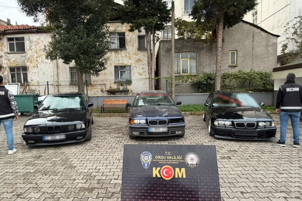 Şase numaraları değiştirilen 6 araca el konuldu<