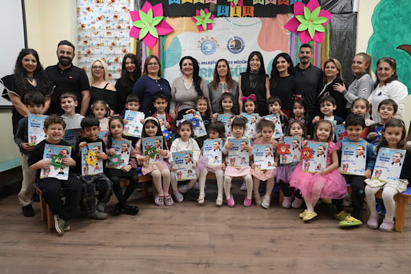 Kartal kreşlerinde karne heyecanı <