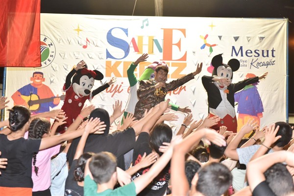‘Sahne Kepez’ etkinlikleri Zeytinlik Mahallesi’nde gerçekleştirildi