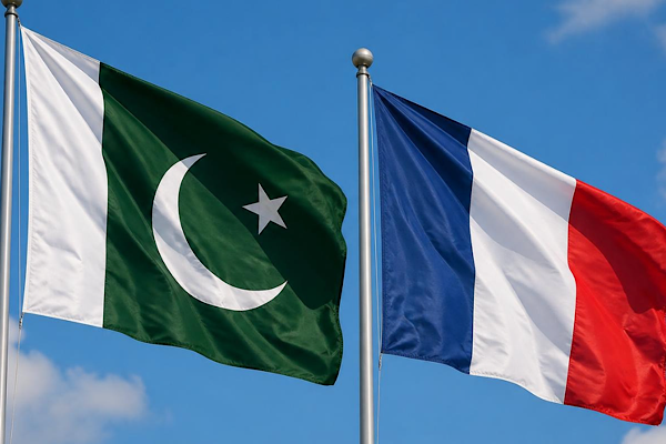 Pakistan ve Fransa, ikili ilişkileri ve bölgesel gelişmeleri görüştü<