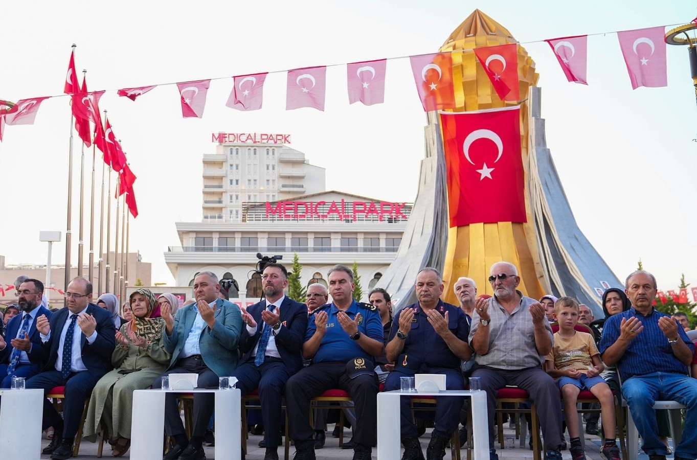 15 Temmuz şehitleri Keçiören'de anıldı<