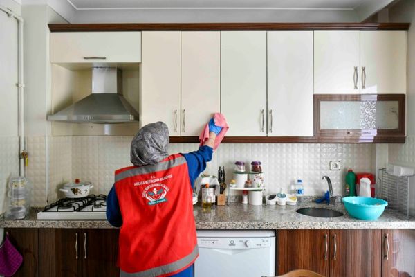 ABB’den ibadethane ve evlerde bayram temizliği<