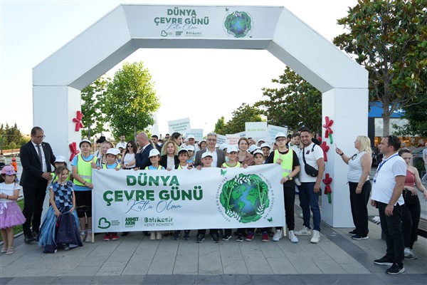 Balıkesir’de Çevre Haftası çeşitli etkinliklerle kutlandı<