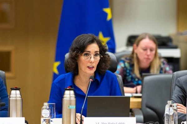 Lahbib: Eğitim ve çocuklar asla hedef olmamalı<