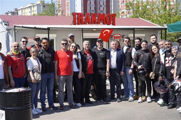 Başkan Sarıkurt, TRAKMOT sezon açılışına katıldı<
