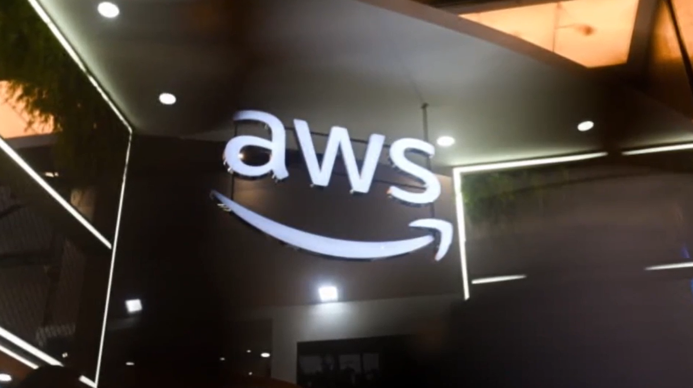Amazon'daki kesintiden 1.000'den fazla uygulama ve web sitesi etkilendi<