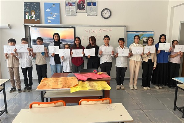 Arıcak’ta okullardan Filistin’e destek mesajı