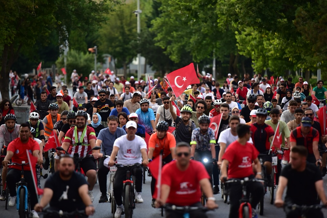 Kayseri'de bisiklet turu etkinliği düzenlendi<