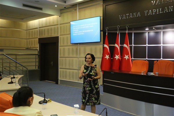 Kepez personeline liderlik ve öfke kontrol eğitimi <