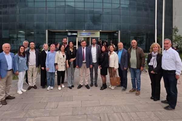 Gökçeada'da Ebru, Yağlı Boya ve Taş Boyama Sergisi gerçekleştirildi<