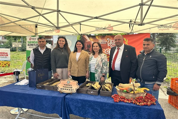 Büyükşehir, Yerli Tohum Takas Şenliği’ne katıldı..