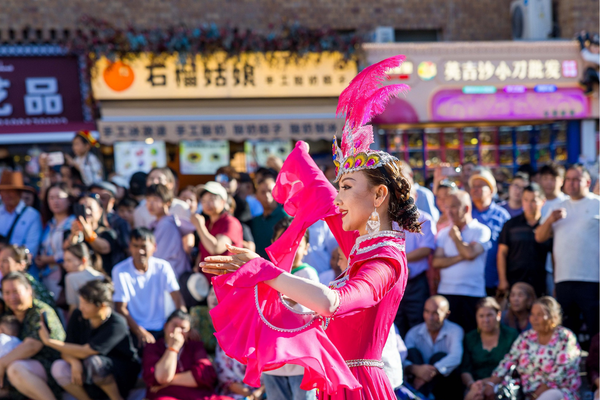 4'üncü Xinjiang İnsan Hakları Gelişimi Sempozyumu düzenlendi<