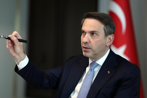 Bakan Bayraktar, Sakarya Gaz Sahası Faz-2 çalışmalarını değerlendirdi<
