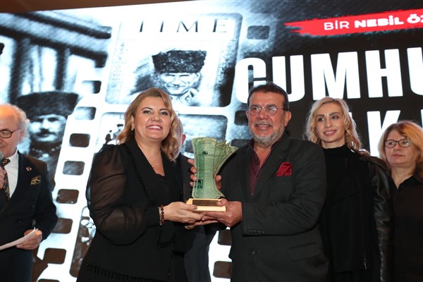 “Cumhuriyet’in İlk Durağı İzmit” belgeselinin galası yapıldı