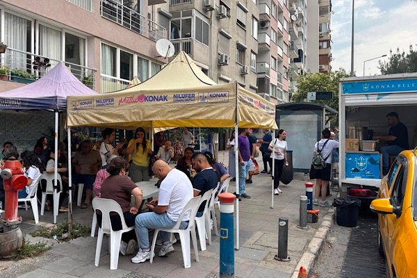 Konak’ta LGS’ye giren öğrencilere ve ailelerine sosyal destek<