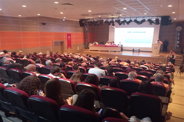 'Horasan Erenleri ve Alevi Türkmenleri' anma etkinliği gerçekleştirildi<