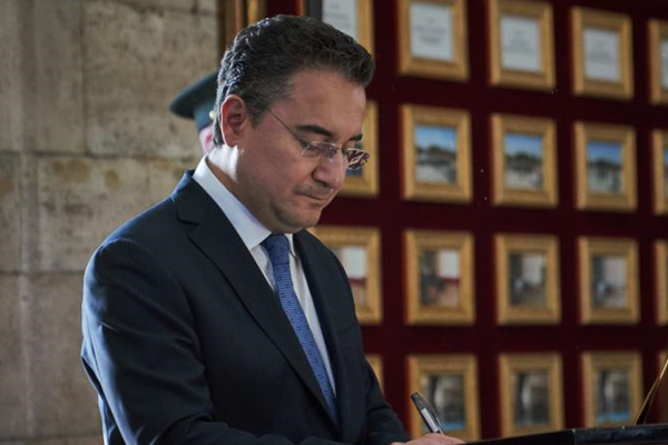 Babacan, Yerli ve Milli Parti Genel Başkanı Mutlu ve heyetini kabul etti