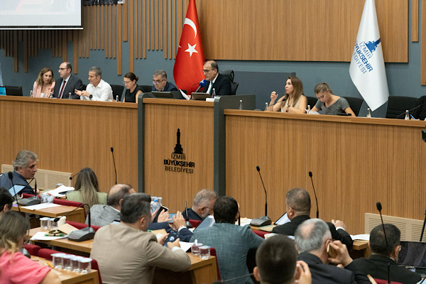 İzmir Otogarı'nın yeni ücret tarifesi belli oldu<