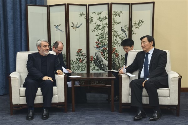 Çin Ortadoğu Özel Temsilcisi Zhai, İran’ın Beijing Büyükelçisi Fazli’yle görüştü<