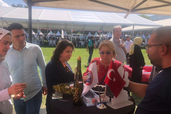 Orhangazi Belediyesi Bursa Gastronomi Festivali’nde yöresel ürünlerini tanıttı<