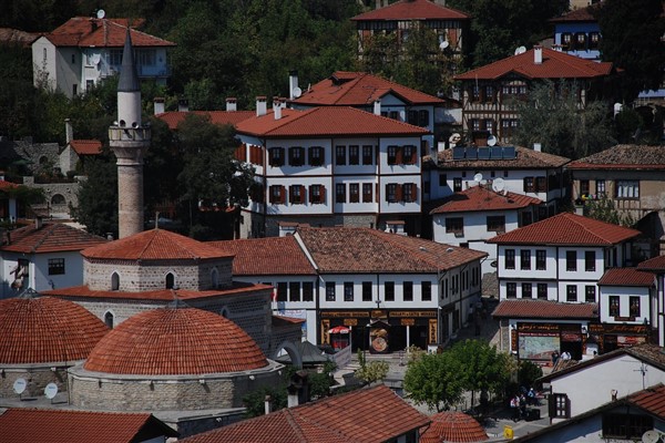 Bakan Özhaseki: “Karabük'e artı değer katacak yatırımlarımızı hızla tamamlayacağız”