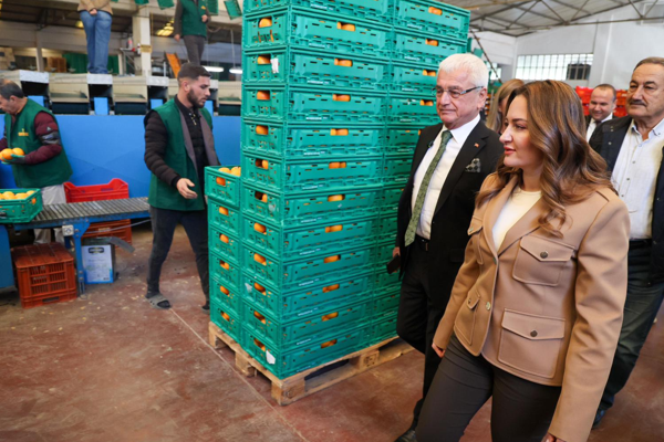 Başkan Vekili Özdemir, Finike’de <