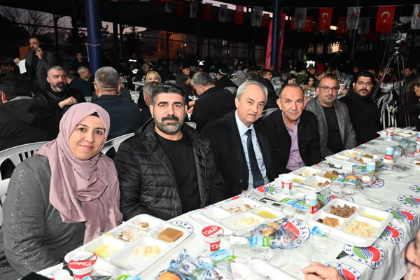 Kepez'de ilk iftar Düdenbaşı'nda kuruldu<