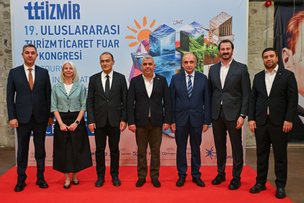 Büyükşehir ev sahipliğinde turizm sektörünün temsilcileri bir araya geldi<