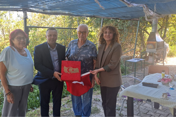 İzmit Belediyesinden Kıbrıs gazilerine ziyaret<