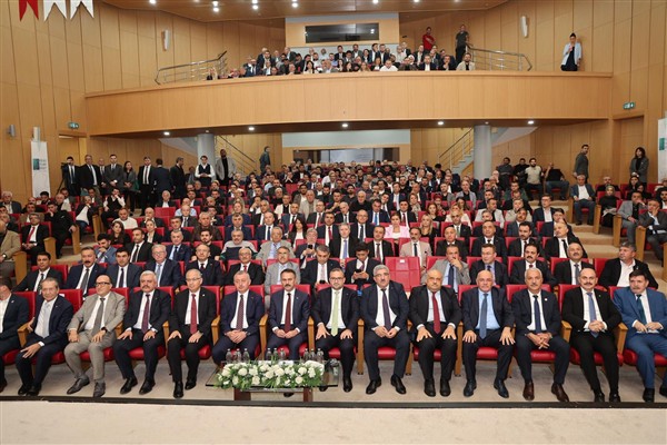TCMB Başkanı Karahan, Kocaeli’nde iş dünyasıyla buluştu <