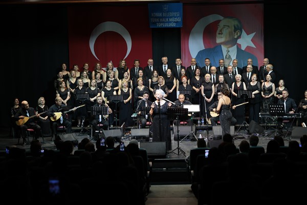 Konak’ta Doğu’dan Sesler konseri düzenlendi 