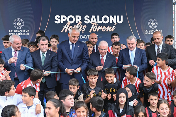 Üç Bakan Bayburt’ta<