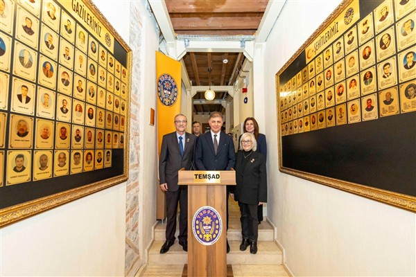 Başkan Tugay: Şehit yakınları ve gaziler bizim için kutsal emanettir<