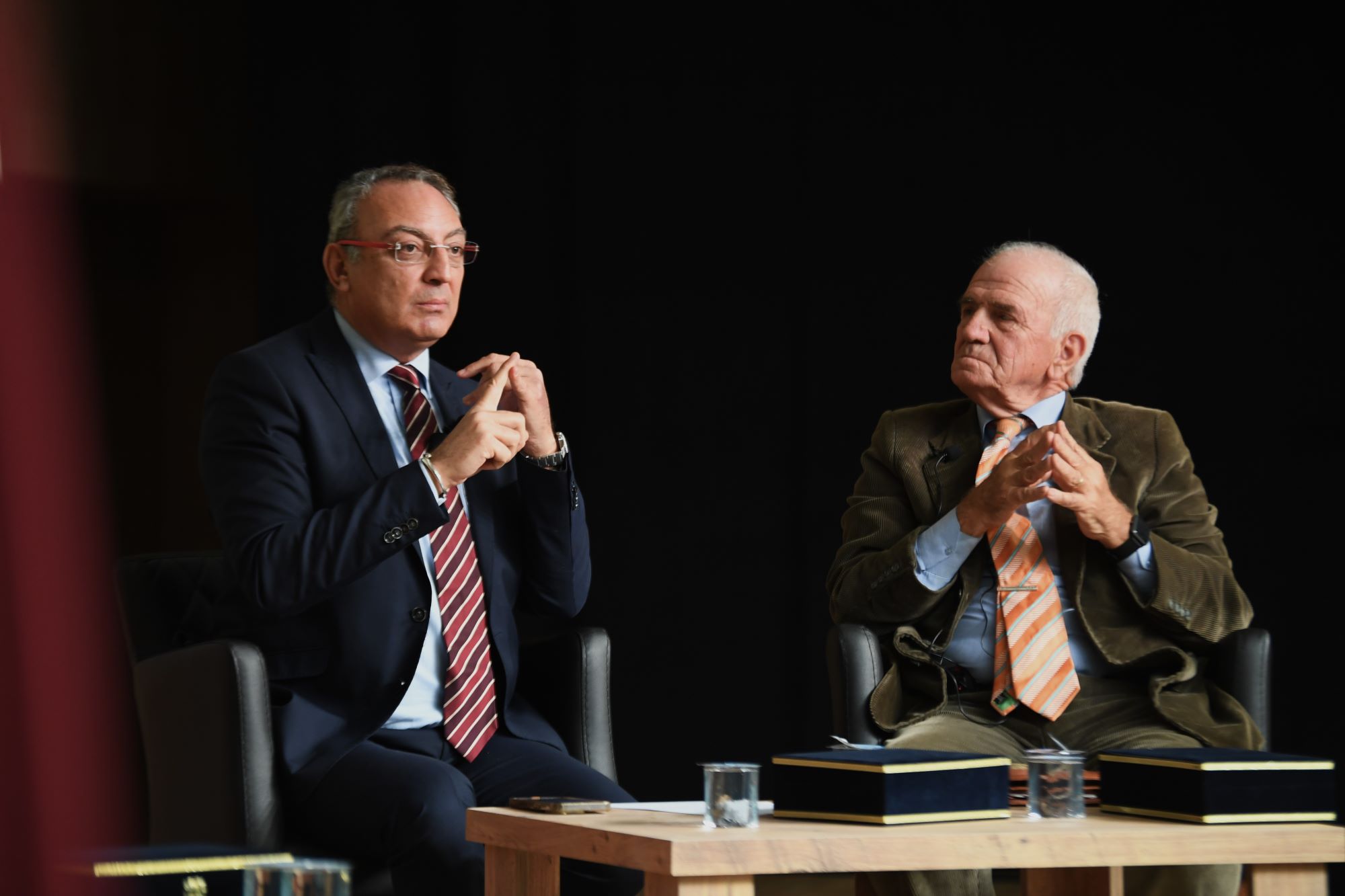 Yazarlar Osmangazi’de Türkiye ekonomisini konuştu