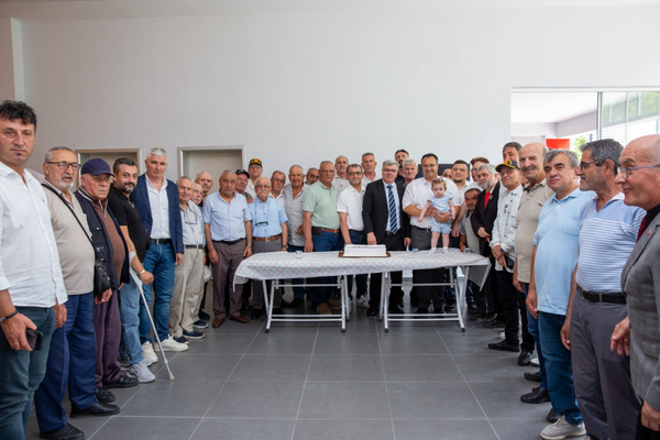 Bursa’da şehit ve gazi babalarına Babalar Günü etkinliği<