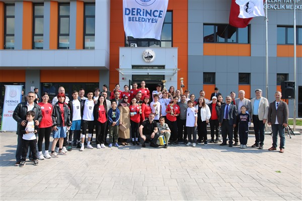 Derince’de 19 Mayıs etkinliklerle kutlanıyor<
