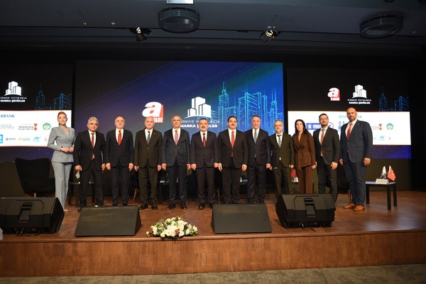 Başkan Canpolat, Haliliye'nin gençlik yatırımlarını anlattı<