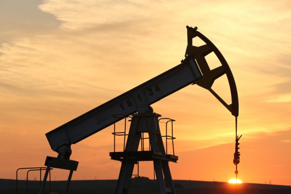 Brent petrol, Hürmüz Boğazı endişesiyle 80 doları aştı<