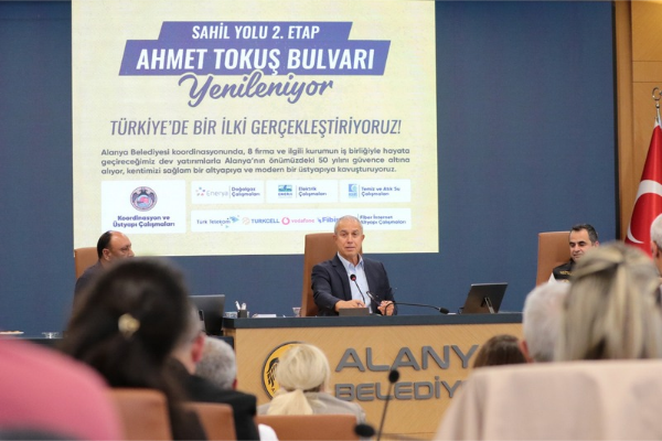 Başkan Özçelik: Önümüzdeki 50 yılı düşünerek hareket ediyoruz