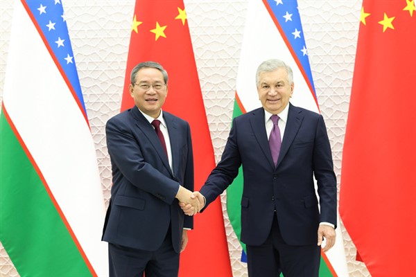 Çin Başbakanı ‌Li Qiang, Özbekistan Cumhurbaşkanı Mirziyoyev ile bir araya geldi‌<