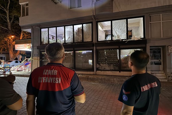 İzmir İtfaiyesi, Balıkesir’de görev başında