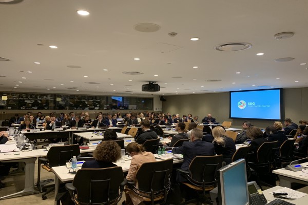 Fed’de derin görüş ayrılığı ve jeopolitik riskler piyasaları baskılıyor<