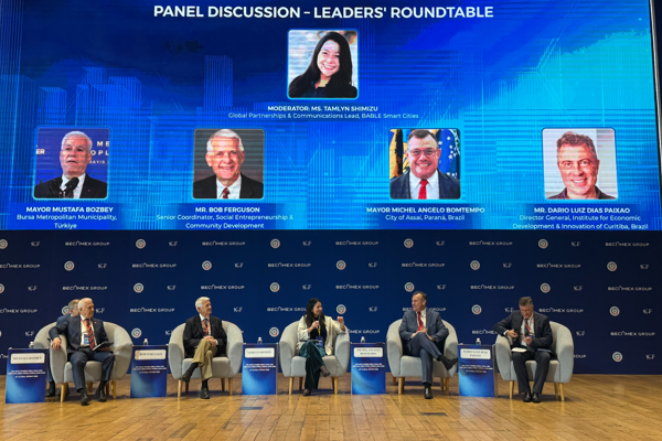 Bozbey: Bursa, geleceğe hazırlanan bir şehir modeli ortaya koydu