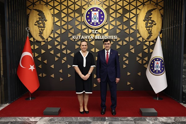 Başkan Kahveci, Kosova'nın İstanbul Başkonsolosu Novoberdaliu’yu ağırladı