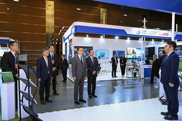Han Zheng, Küresel Enerji Ağı Konferansı’nda konuştu<