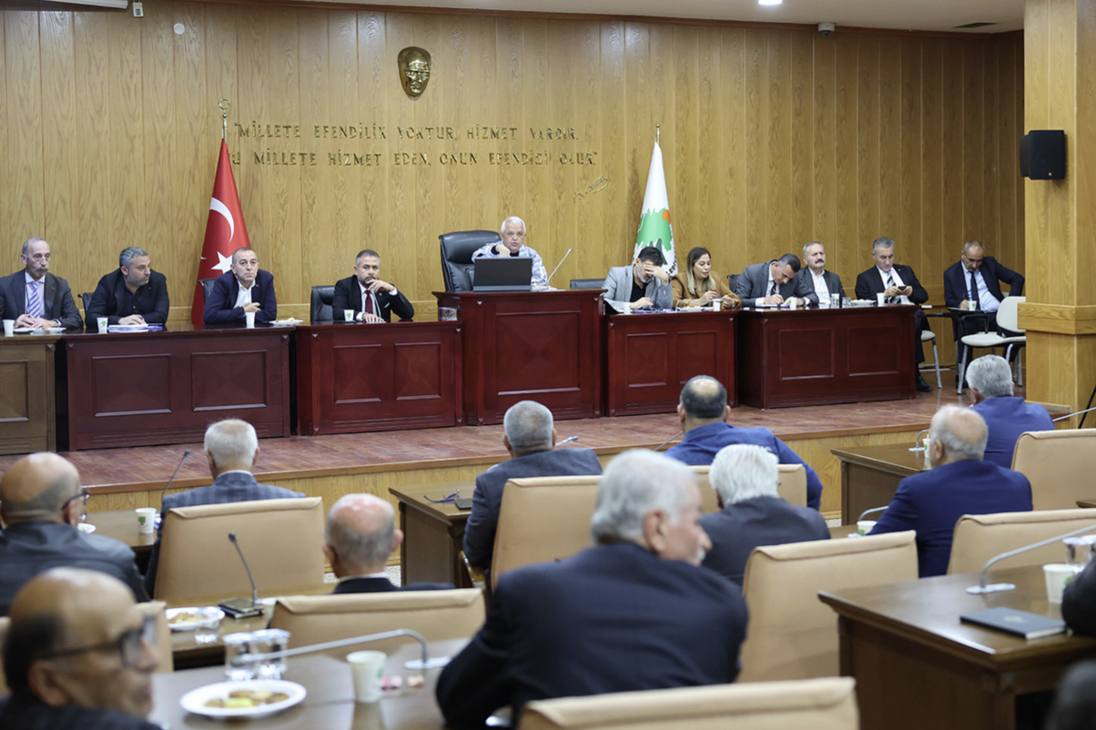 Başkan Şahin muhtarlarla bir araya geldi<